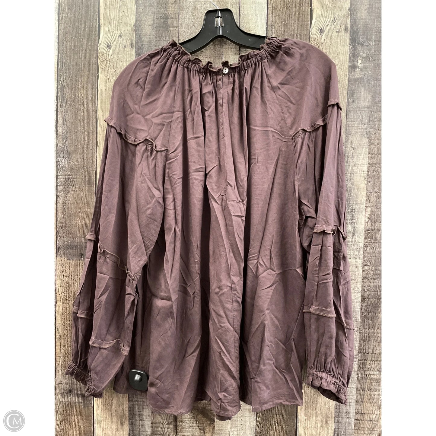 Top Long Sleeve By Beachlunchlounge In Maroon, Size: M