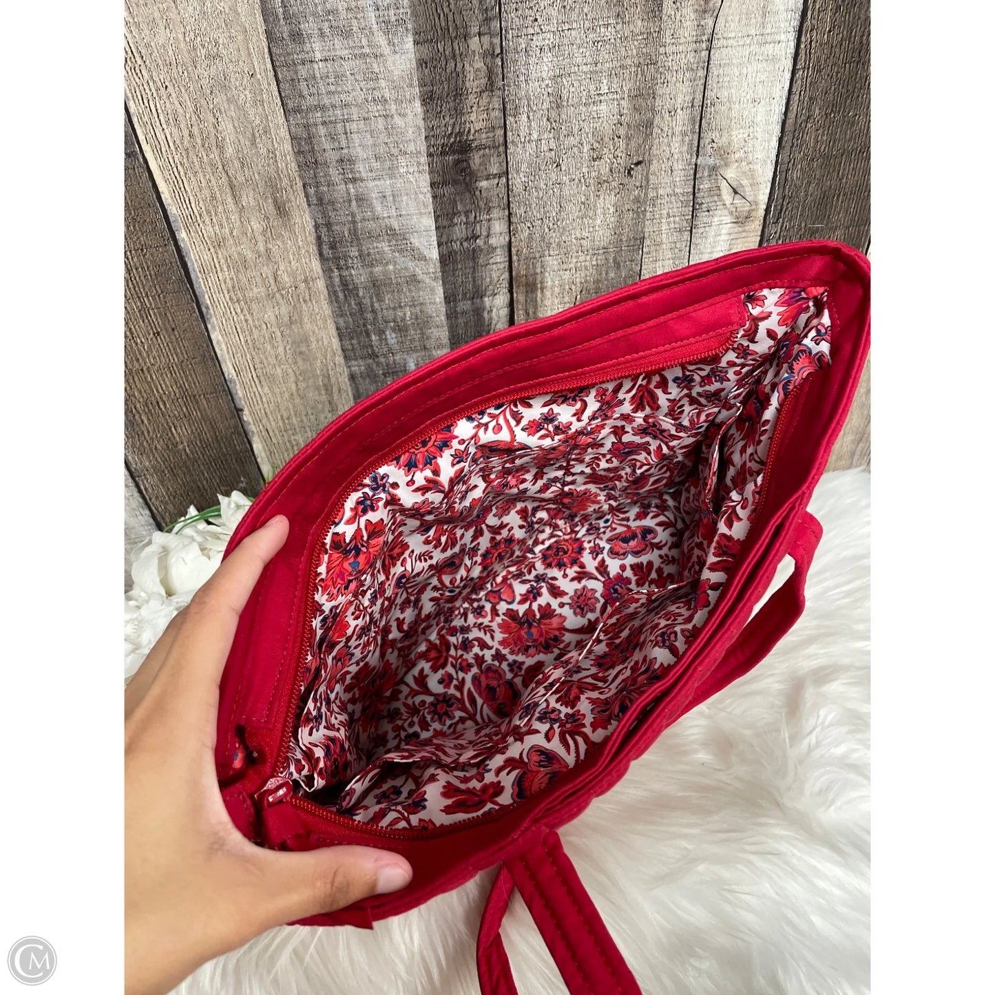 Handbag By Vera Bradley, Size: Large