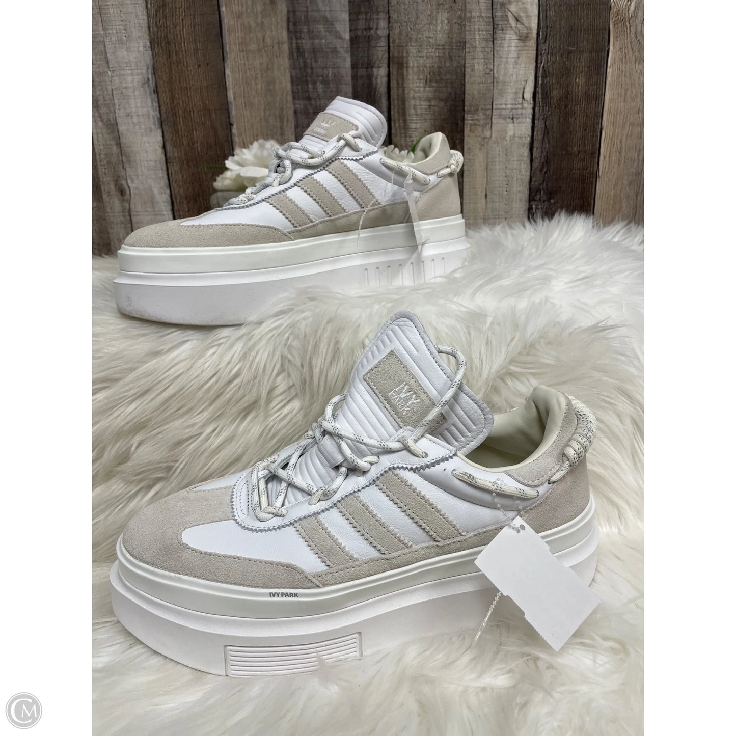 Shoes Athletic By Ivy Park In Multi-colored, Size: 10.5