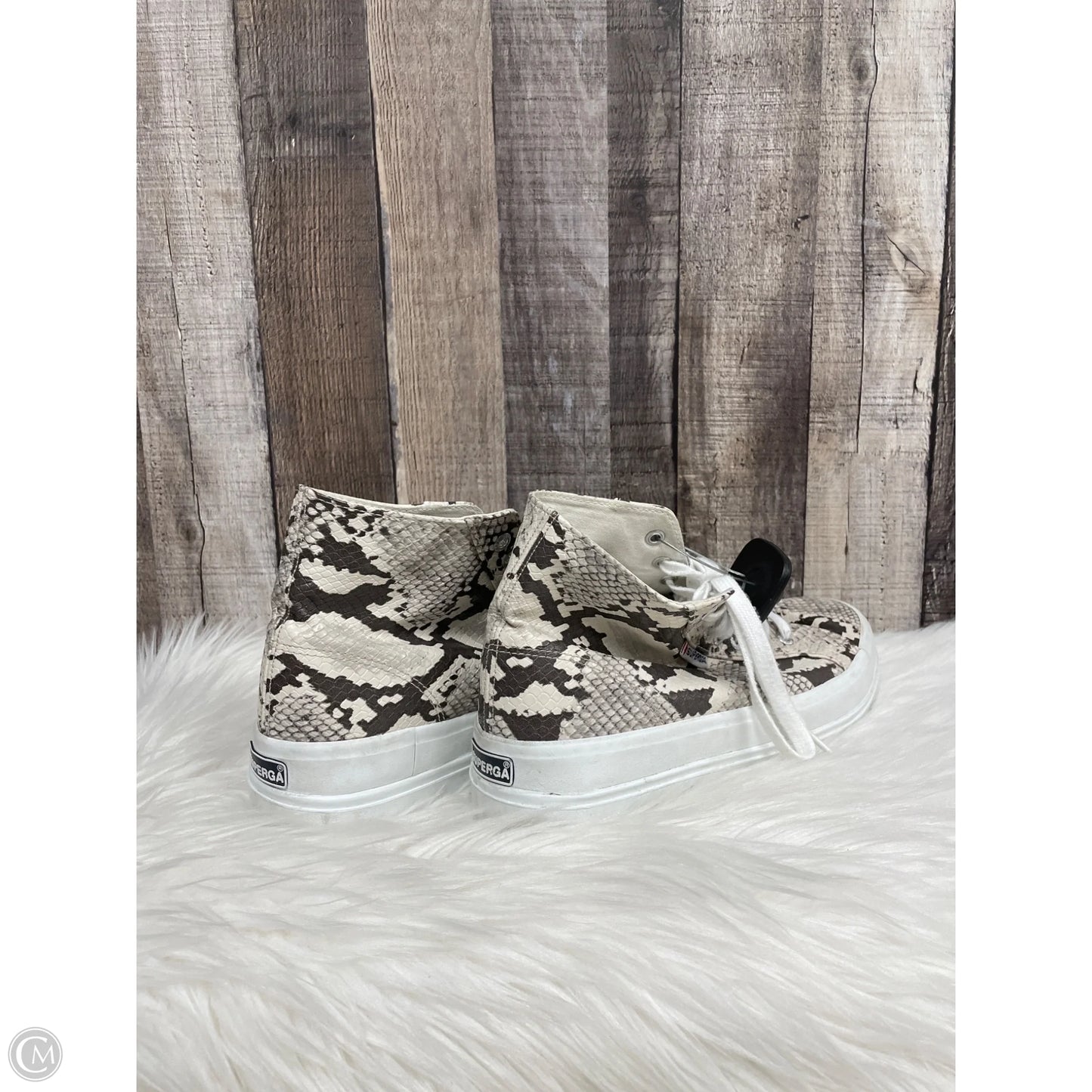 Shoes Sneakers By Superga In Tan, Size: 8