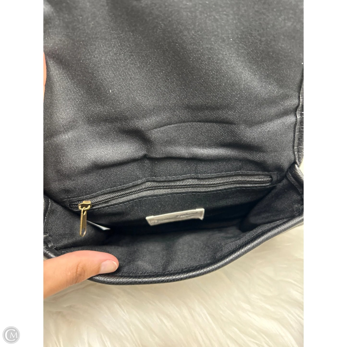 Crossbody By Universal Thread, Size: Small