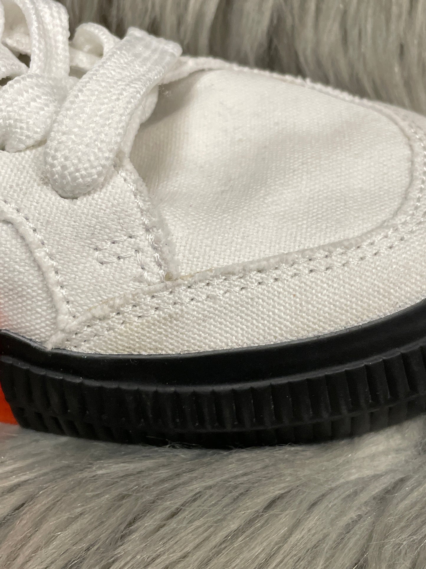 Shoes Luxury Designer By Off-white In White, Size: 5