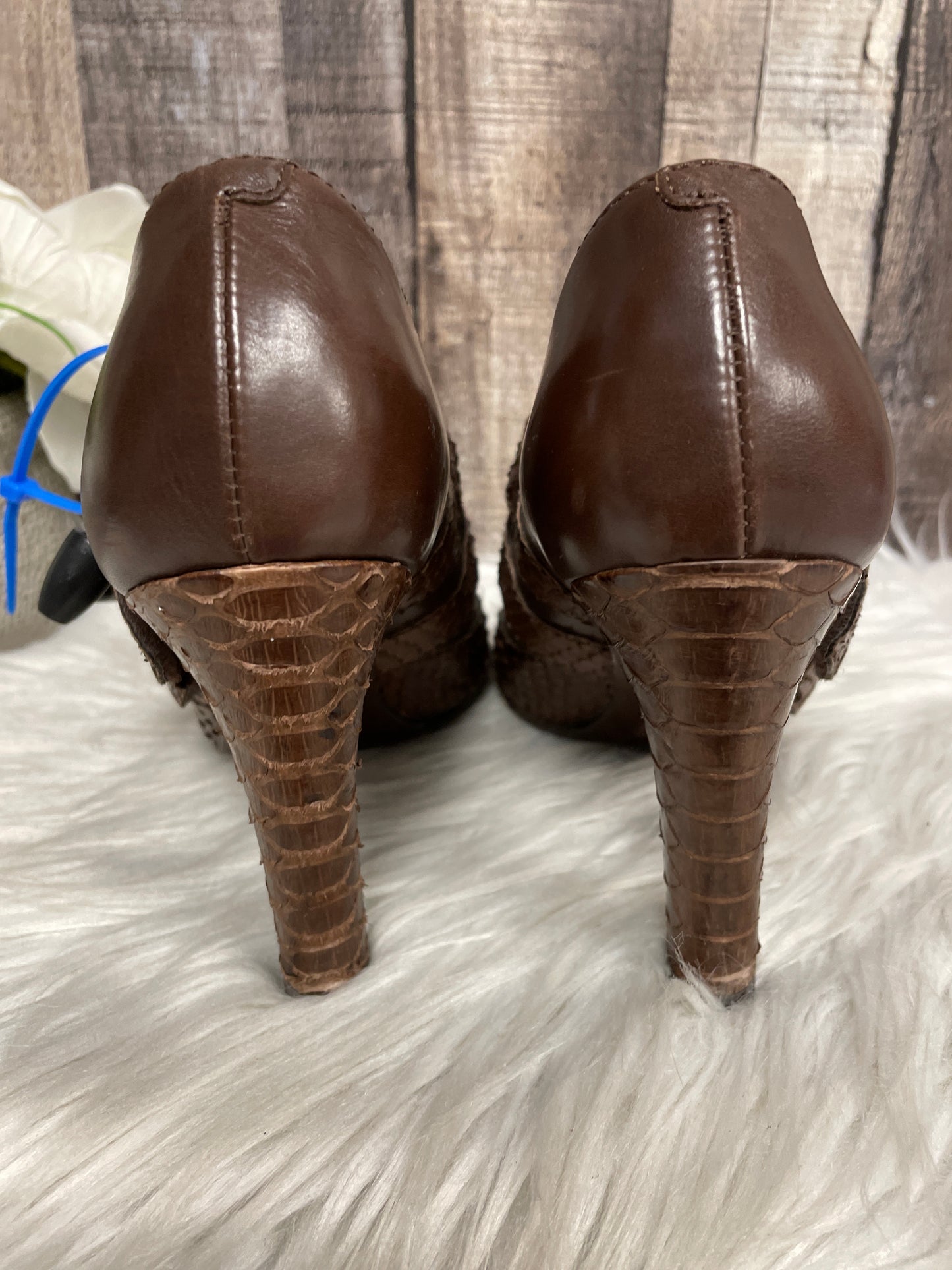 Shoes Luxury Designer By Alexander Mcqueen Size: 7