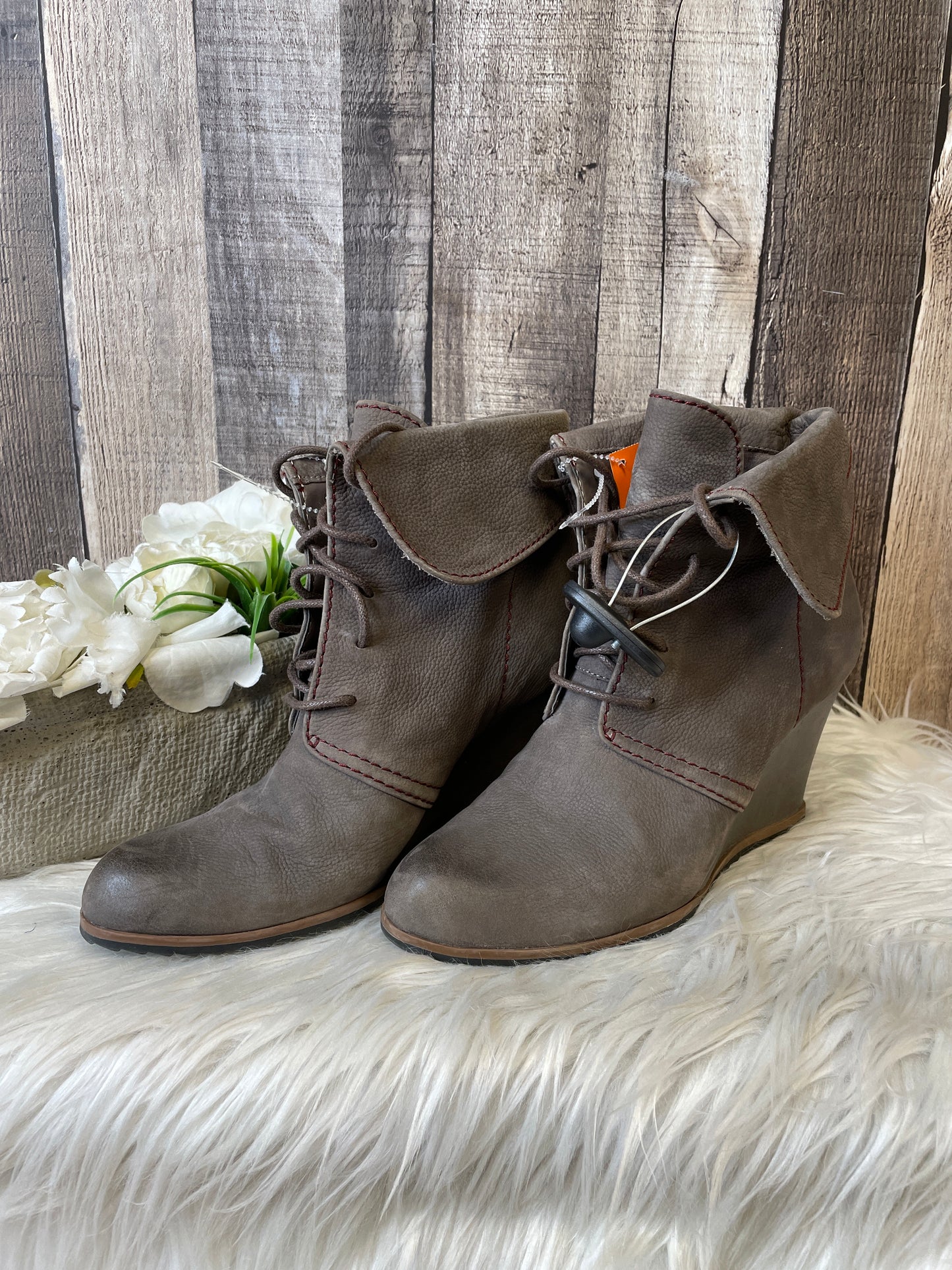 Boots Ankle Heels By Cme Size: 8