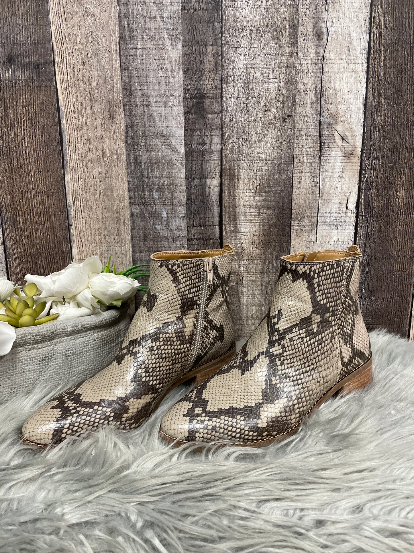 Boots Ankle Heels By Lucky Brand Size: 5