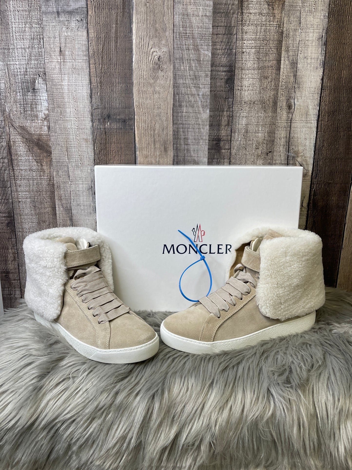 Shoes Luxury Designer By Moncler Size: 9