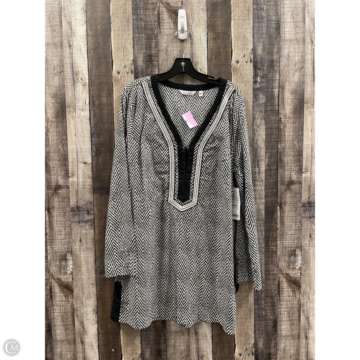 Tunic Long Sleeve By Athleta In Black & White, Size: Xl