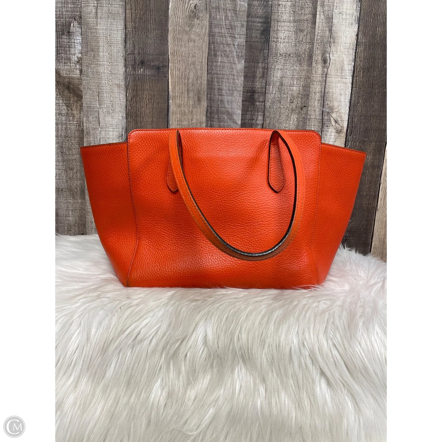 Handbag Luxury Designer By Gucci, Size: Medium