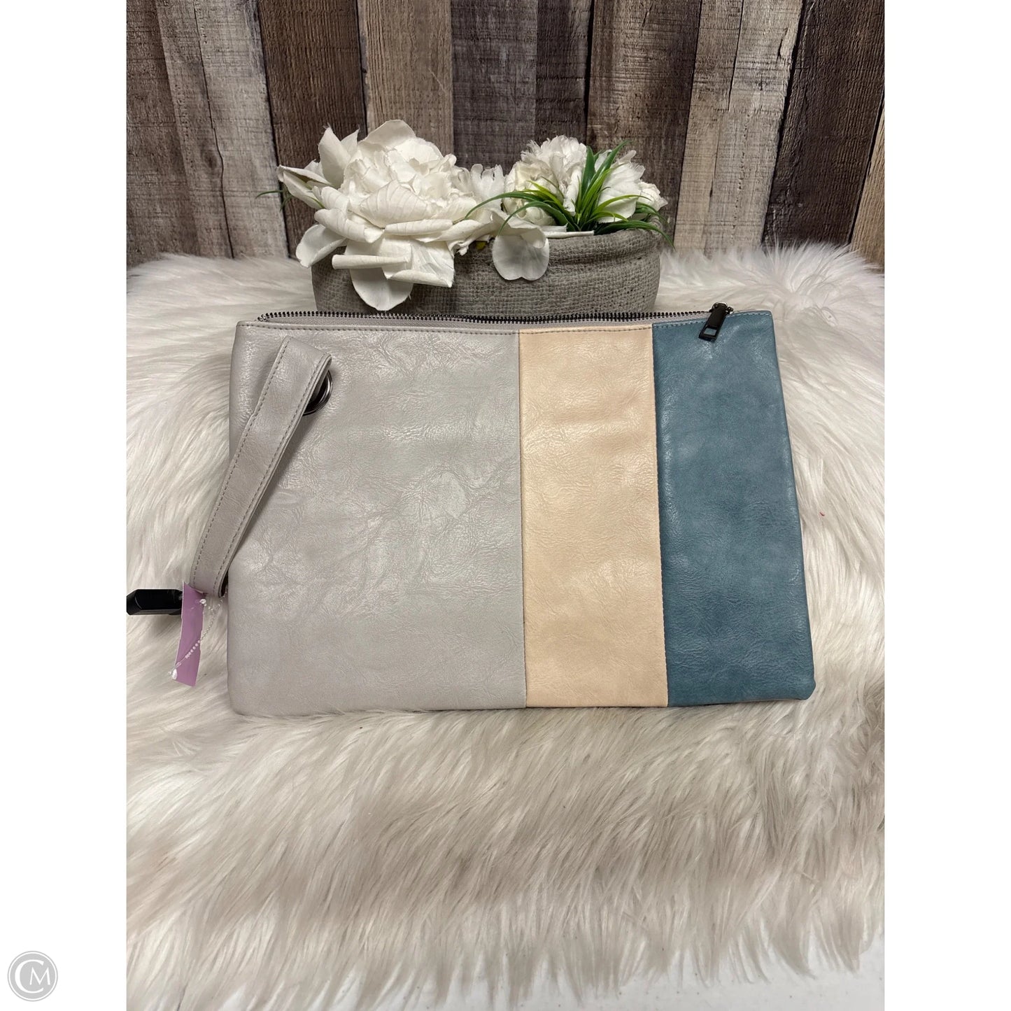 Handbag By Cmf, Size: Medium