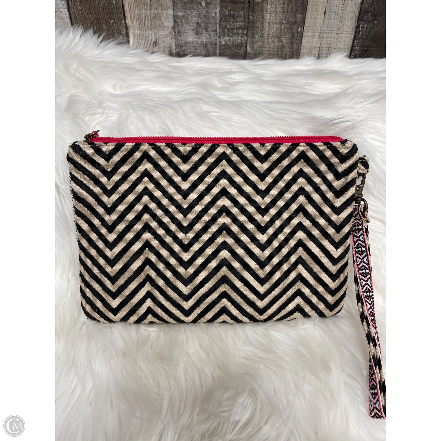 Wristlet By Big Buddha, Size: Large