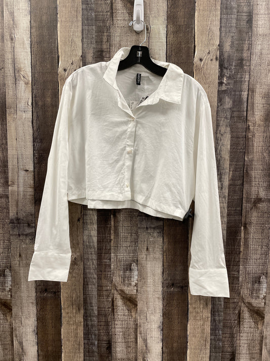 Top Long Sleeve By Divided In White, Size: M