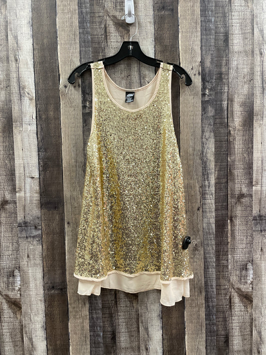 Top Sleeveless By Clothes Mentor In Gold, Size: L