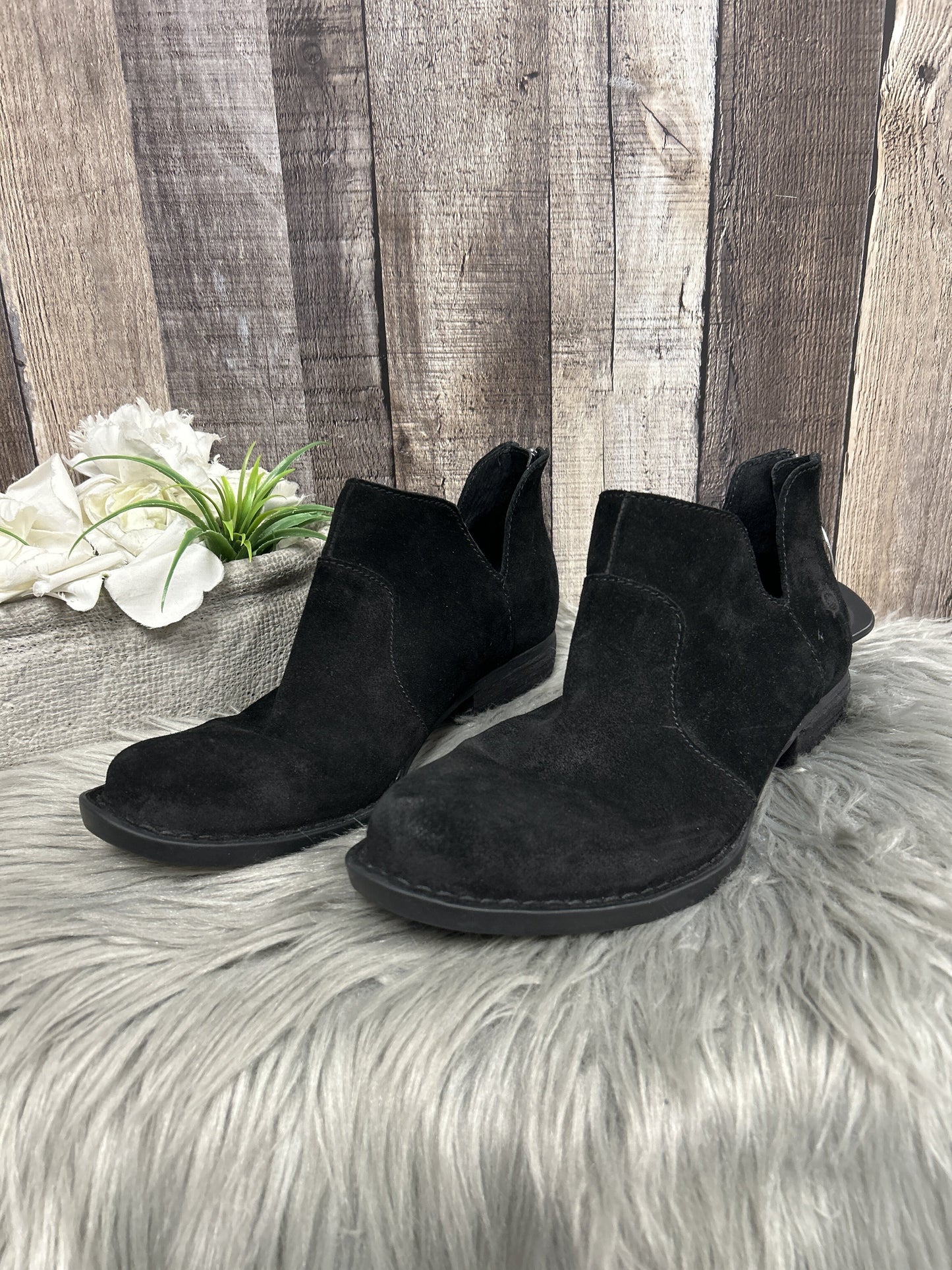 Boots Ankle Flats By Born  Size: 8