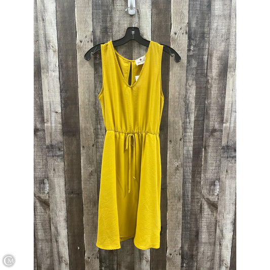 Dress Casual Midi By Cme In Gold, Size: S