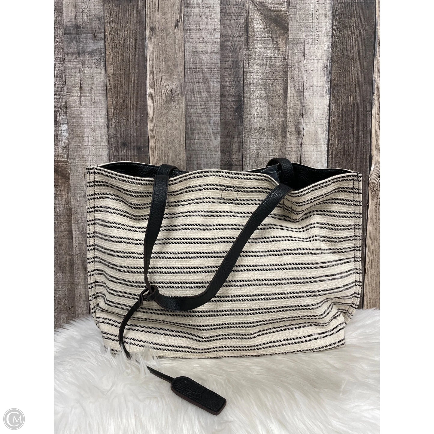 Tote By Street Level, Size: Large