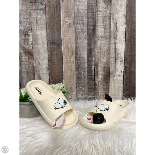 Shoes Flats By Cme In Cream, Size: 11.5