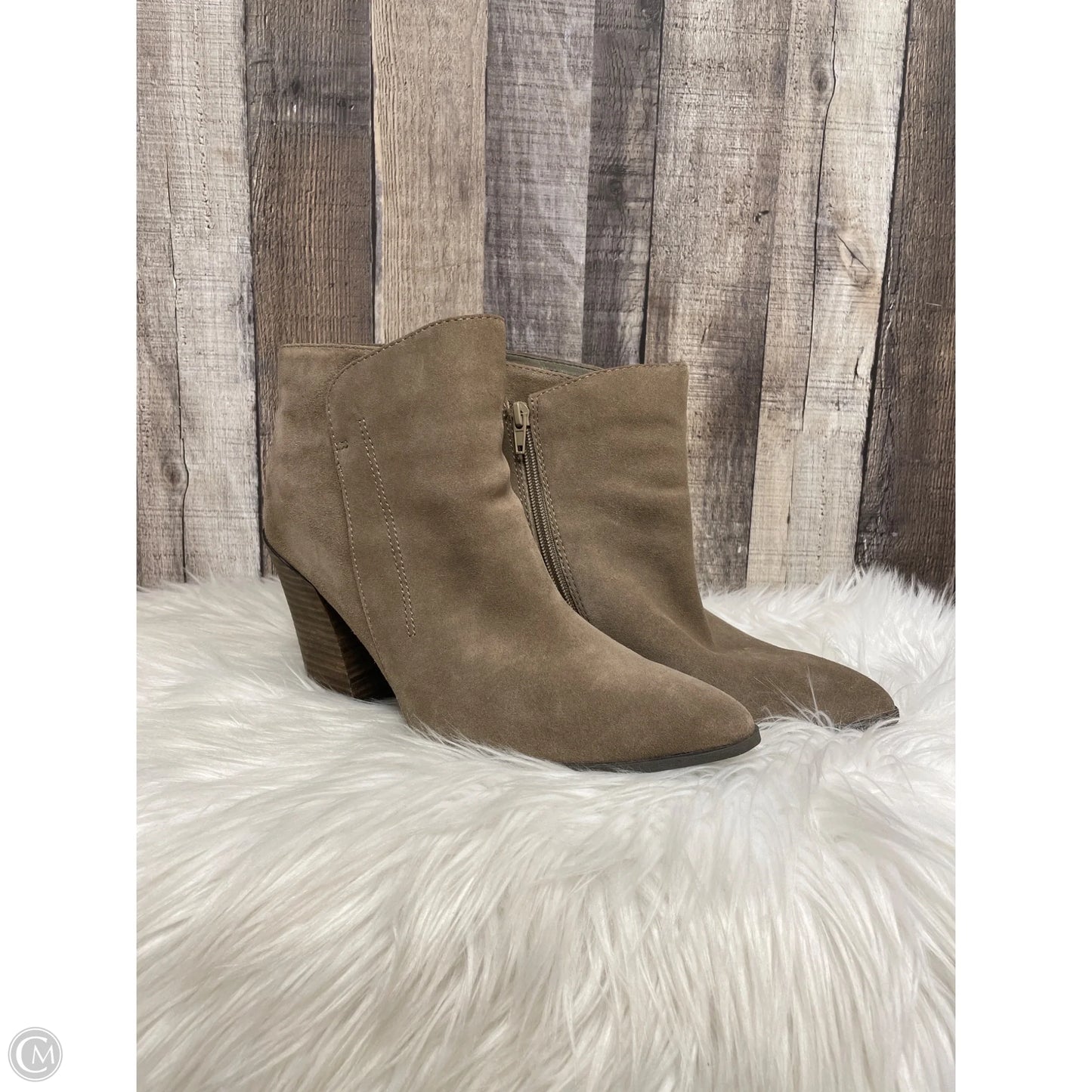 Boots Ankle Heels By Guess In Tan, Size: 10