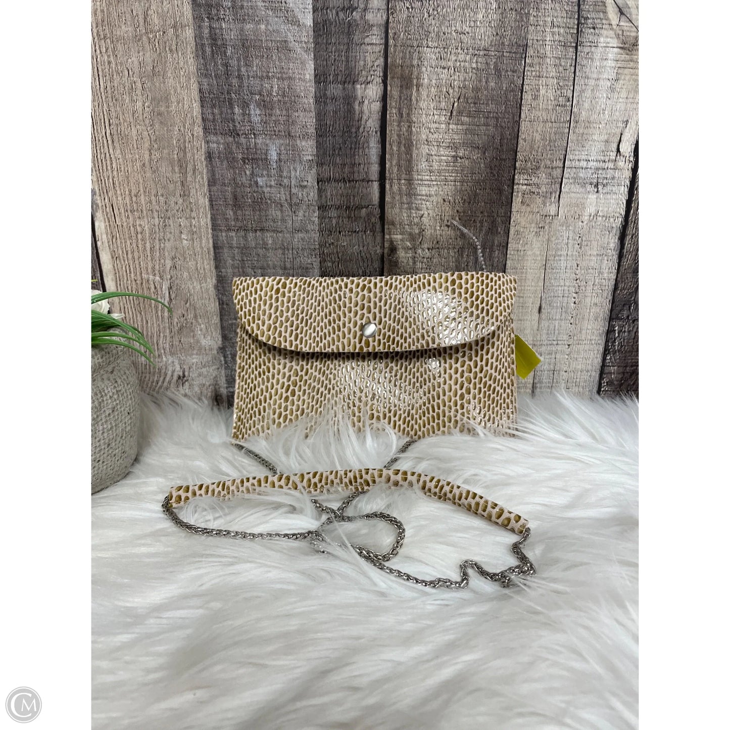 Crossbody By Cmf, Size: Small