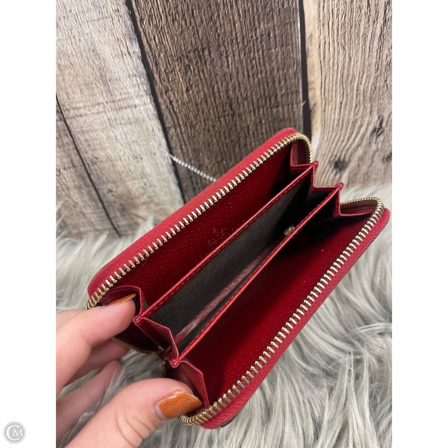 Wallet Luxury Designer By Gucci, Size: Small