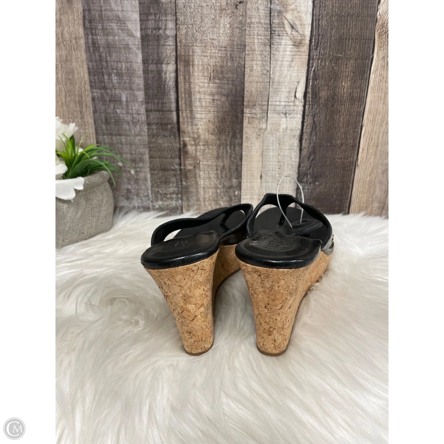 Sandals Designer By Ugg In Black, Size: 7