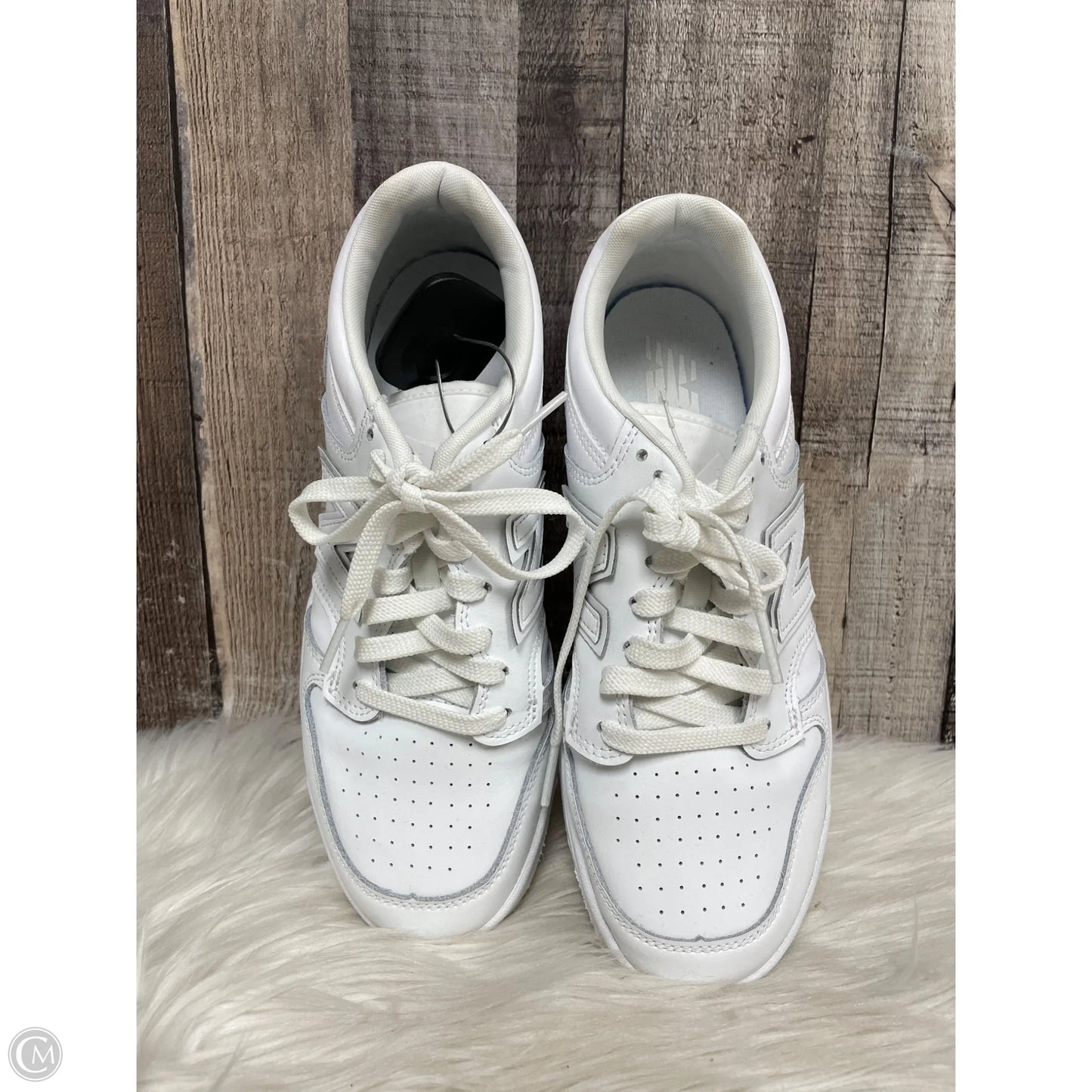 Shoes Athletic By New Balance In White, Size: 8