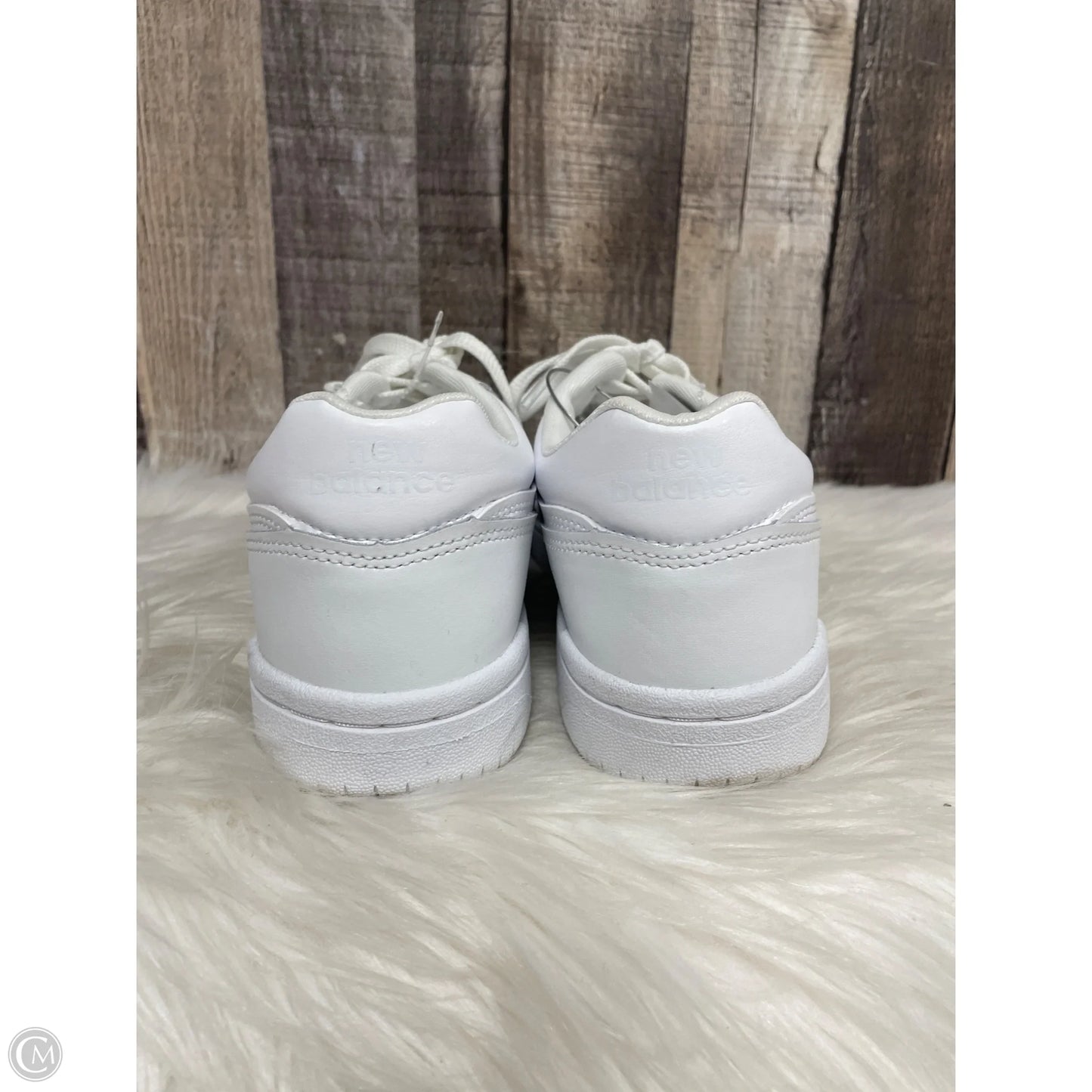 Shoes Athletic By New Balance In White, Size: 8
