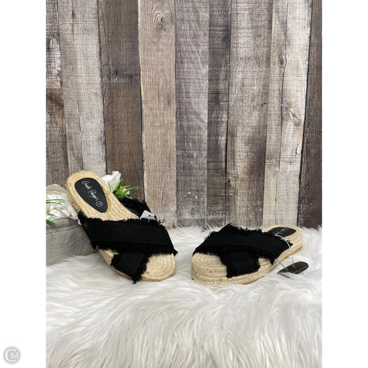 Sandals Flats By Charlie Paige In Black, Size: 7