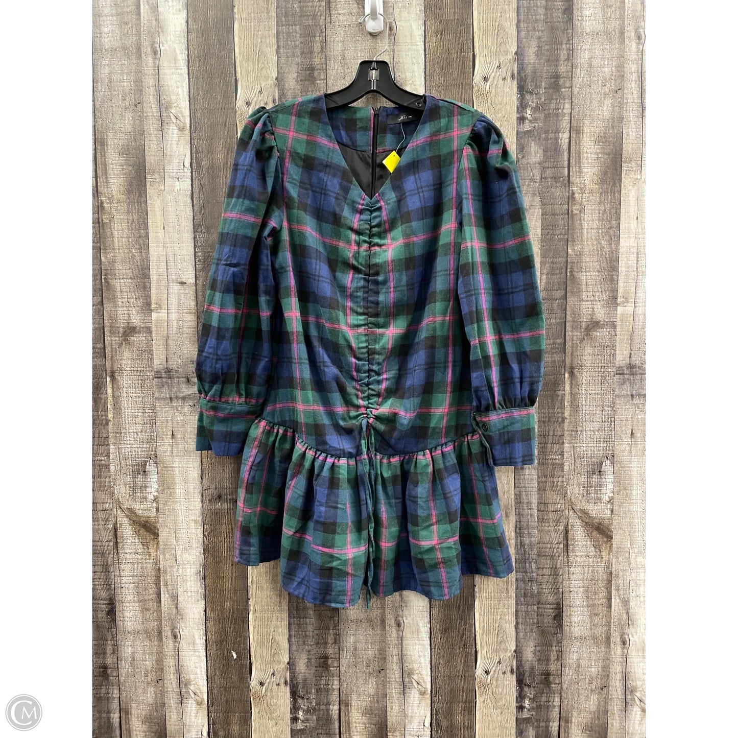 Dress Casual Short By Cmf In Plaid Pattern, Size: M