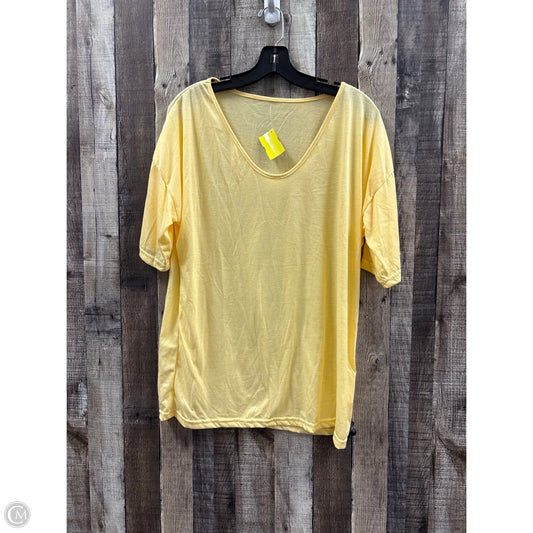 Top Short Sleeve By Cmf In Yellow, Size: Xl