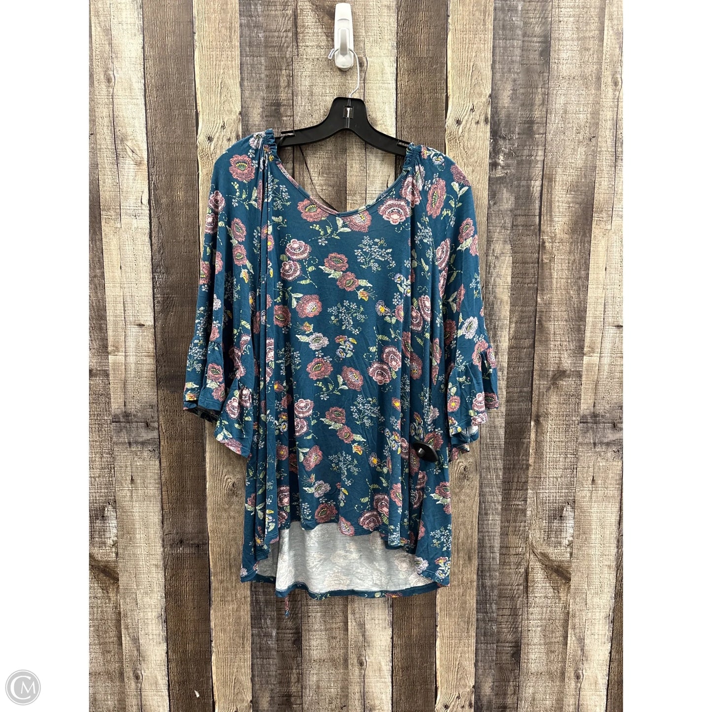 Top Short Sleeve By Bobeau In Blue, Size: 1x