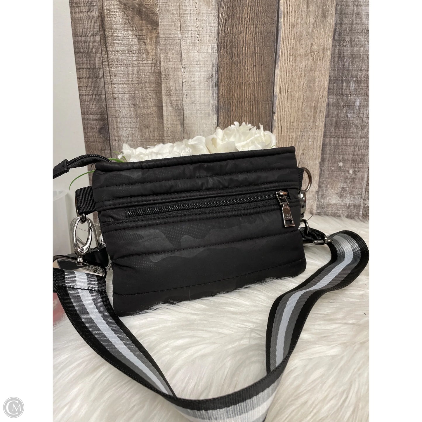 Crossbody By Think Royln, Size: Small