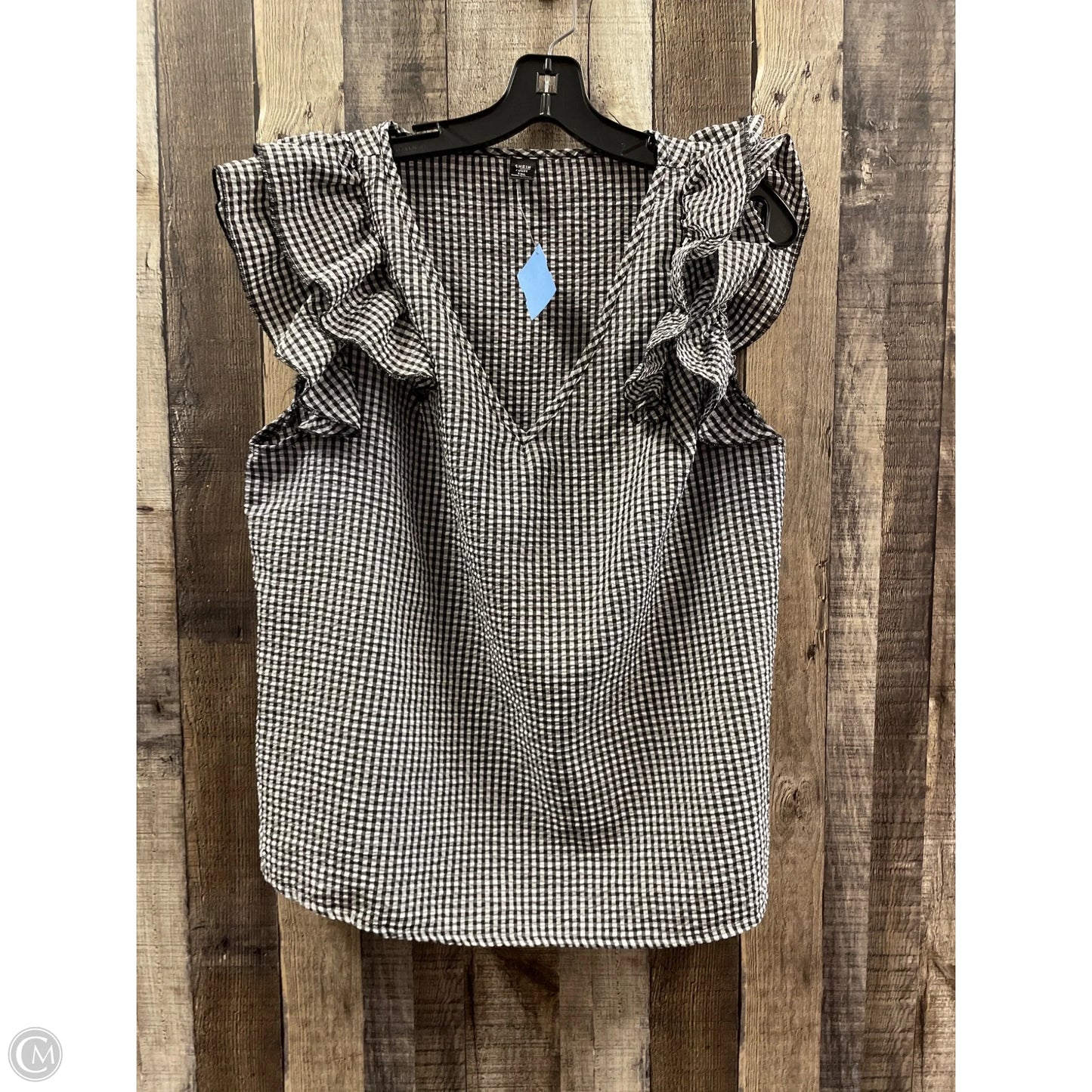 Top Short Sleeve By Shein In Checkered Pattern, Size: 1x
