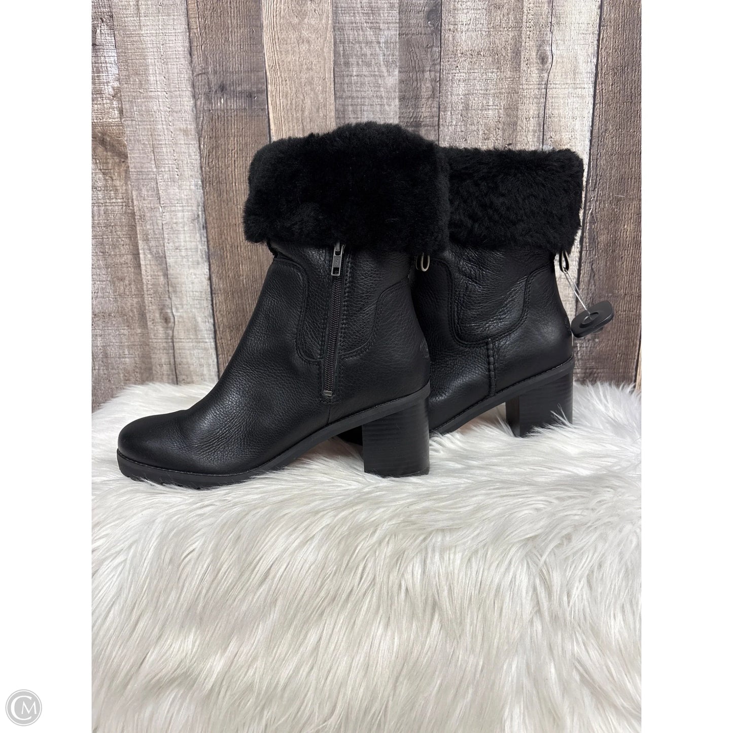 Boots Designer By Ugg In Black, Size: 10