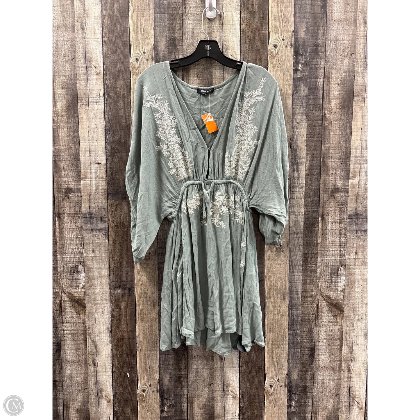 Dress Casual Short By Wishlist In Green, Size: L