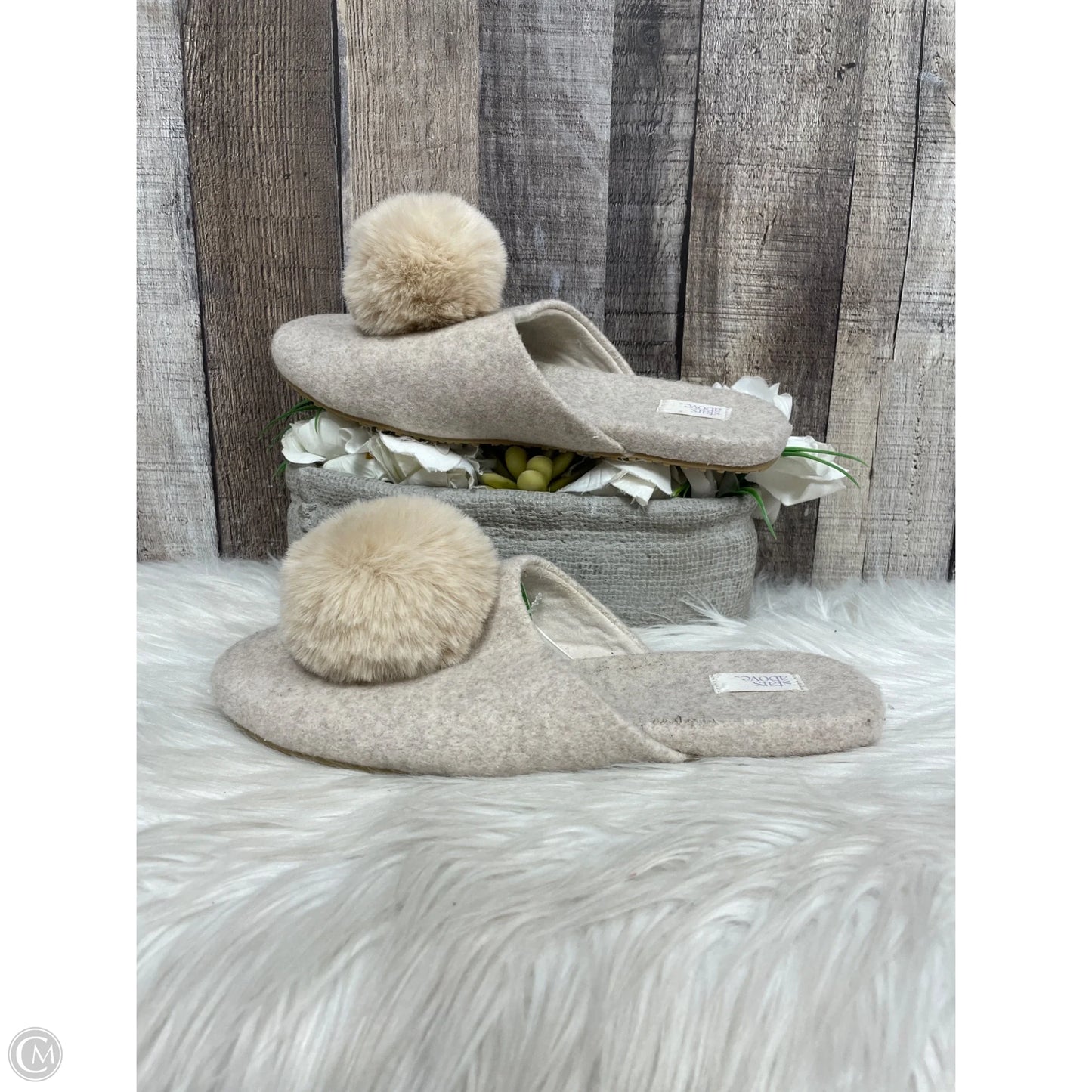 Slippers By Stars Above In Cream, Size: 7