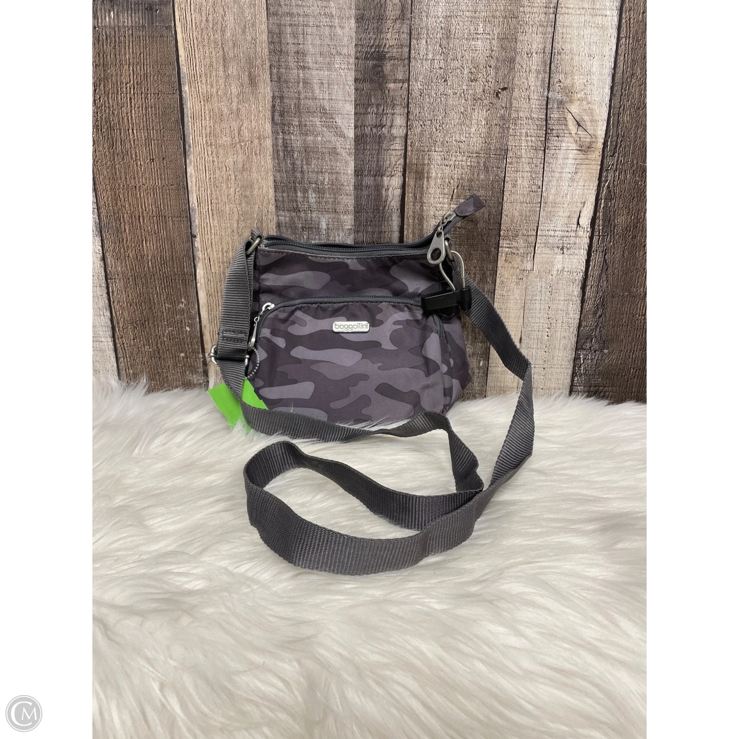 Crossbody By Baggallini, Size: Small