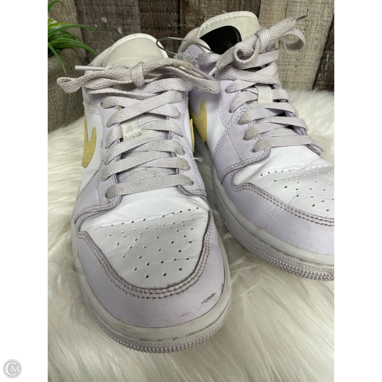 Shoes Athletic By Nike In Multi-colored, Size: 9