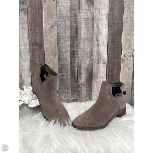 Boots Ankle Flats By Blondo In Taupe, Size: 9.5