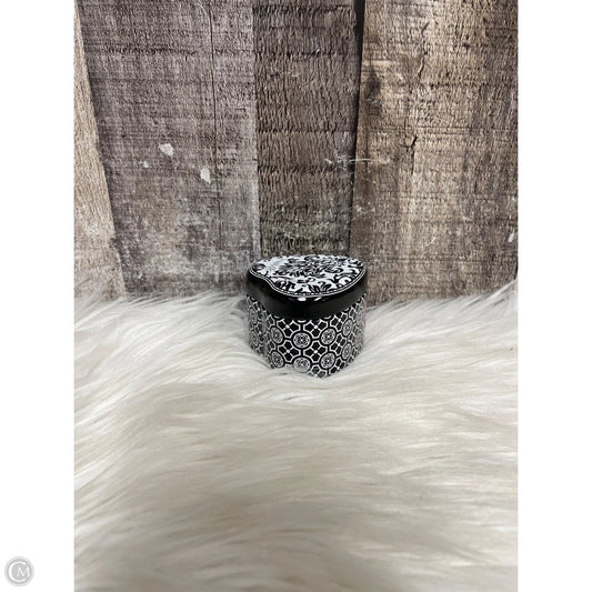 Accessory Label By Brighton, Size: Small