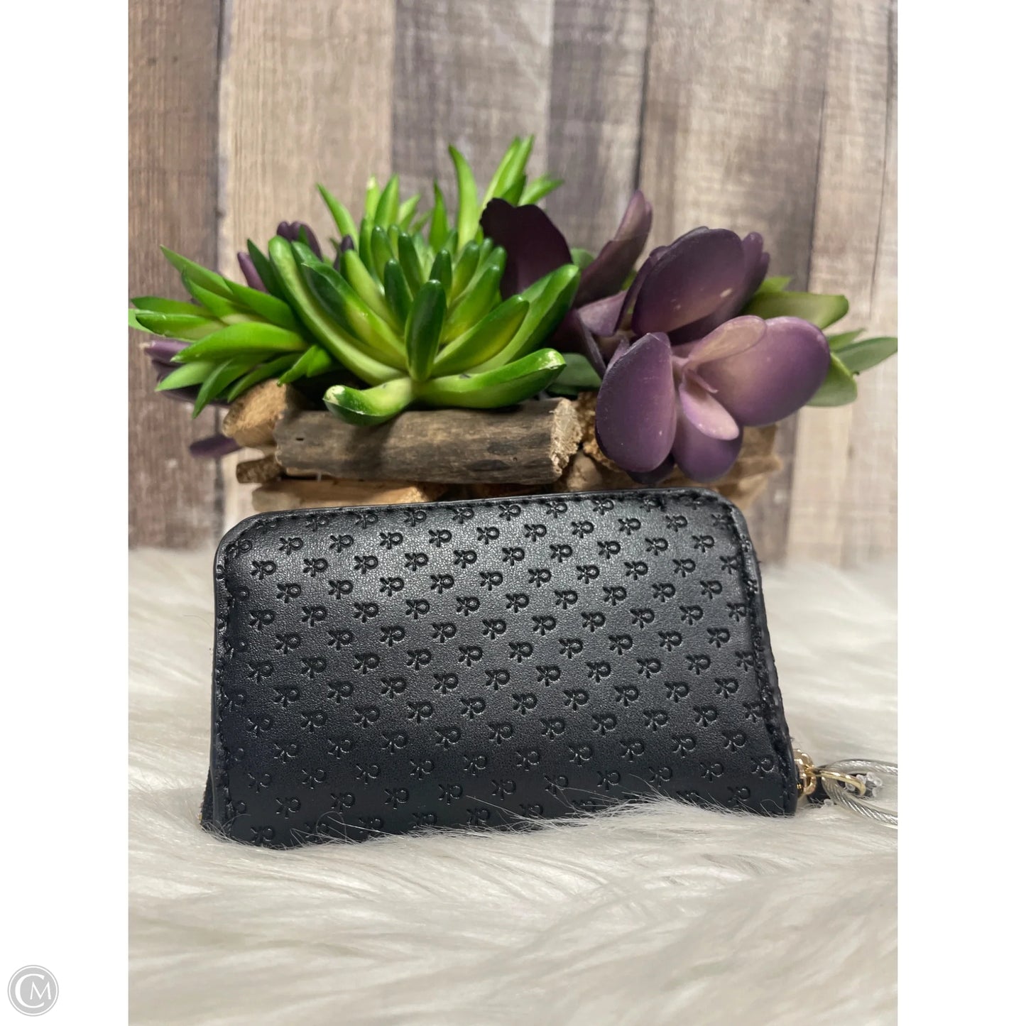 Wallet By Cmf, Size: Small