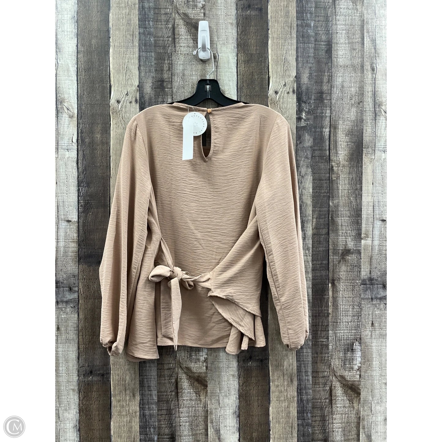 Top Long Sleeve By Gilli In Tan, Size: M