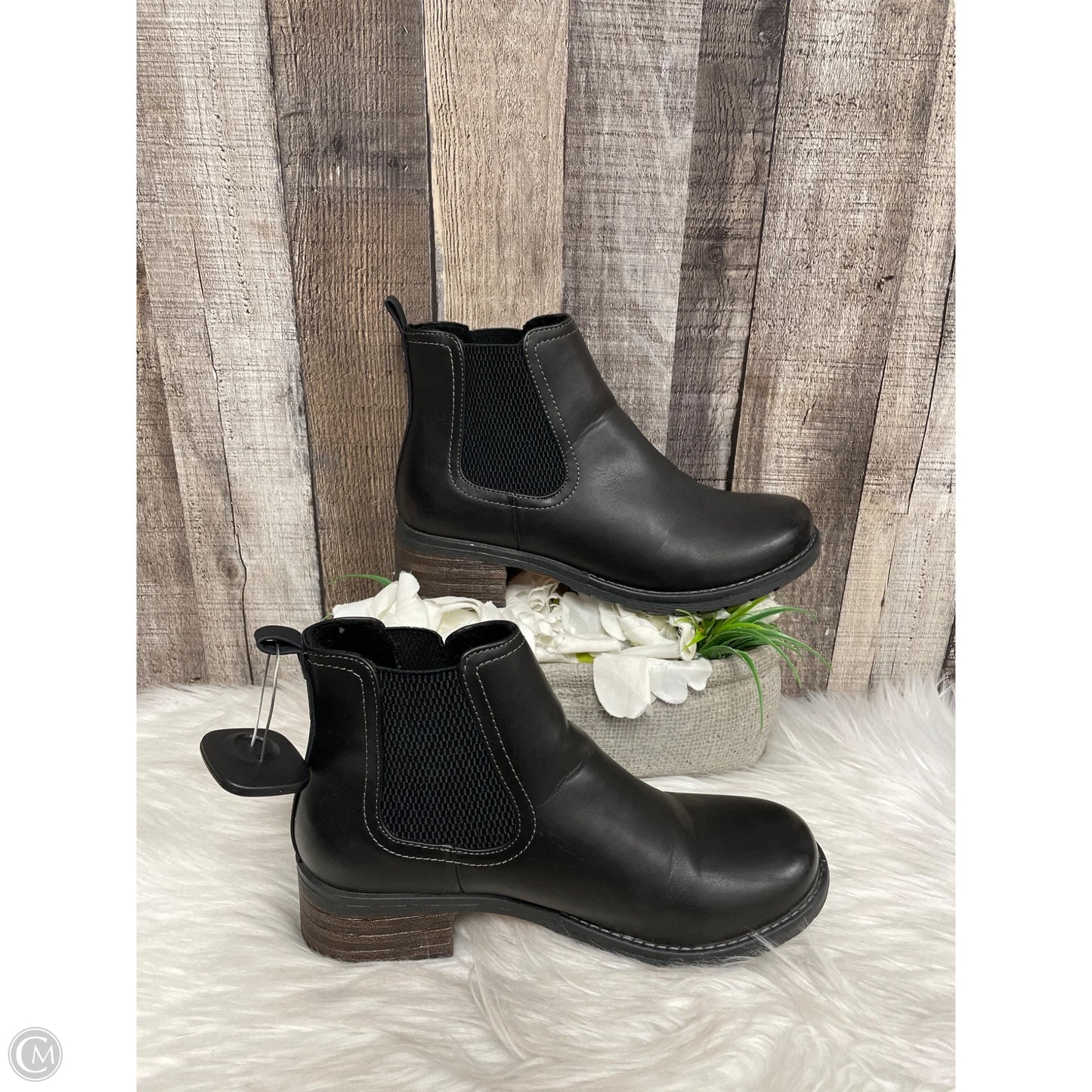 Boots Ankle Flats By Eastland In Black, Size: 7.5