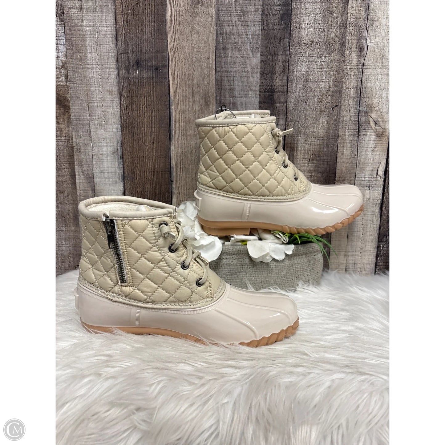 Boots Ankle Flats By So In Ivory, Size: 8