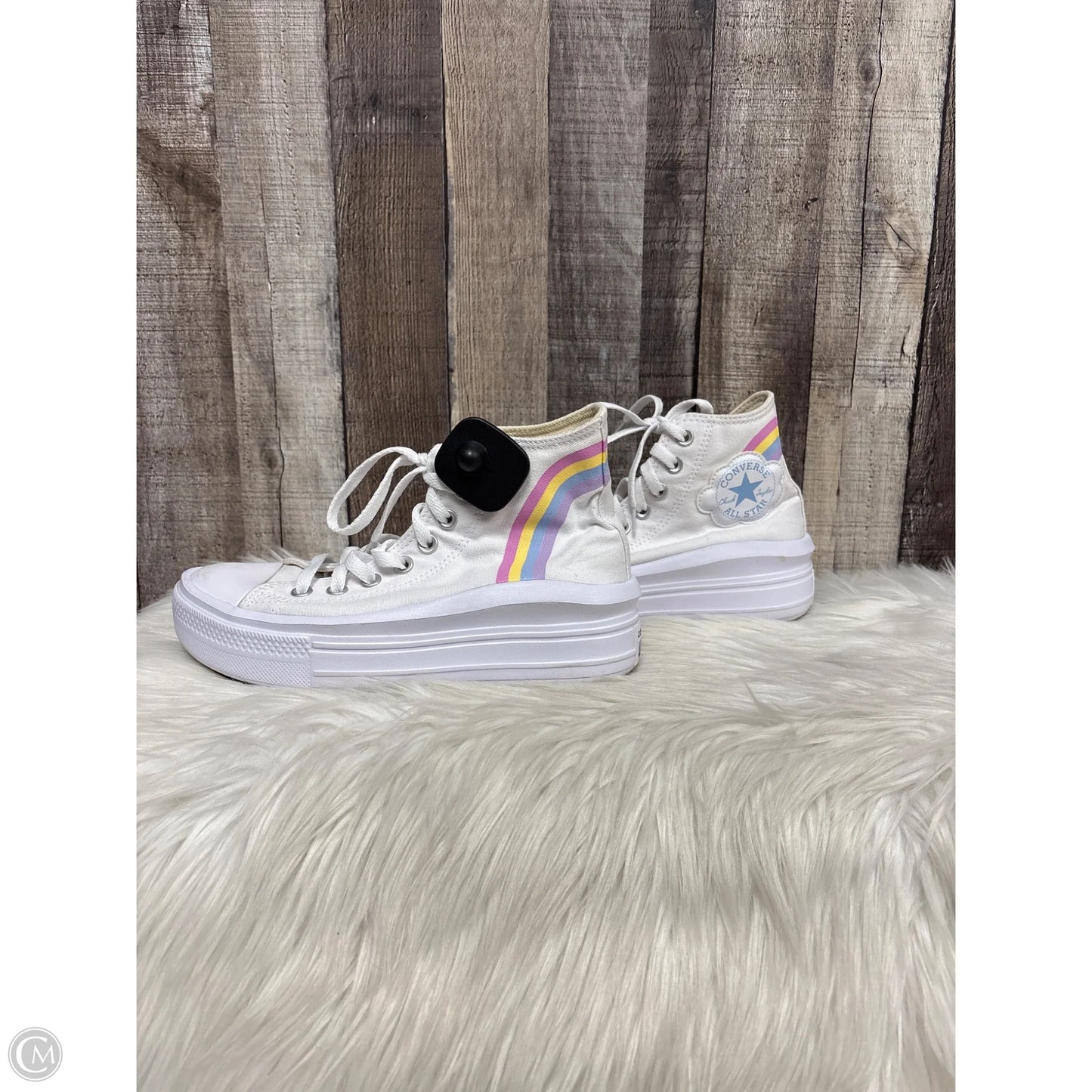 Shoes Sneakers By Converse In White, Size: 6.5