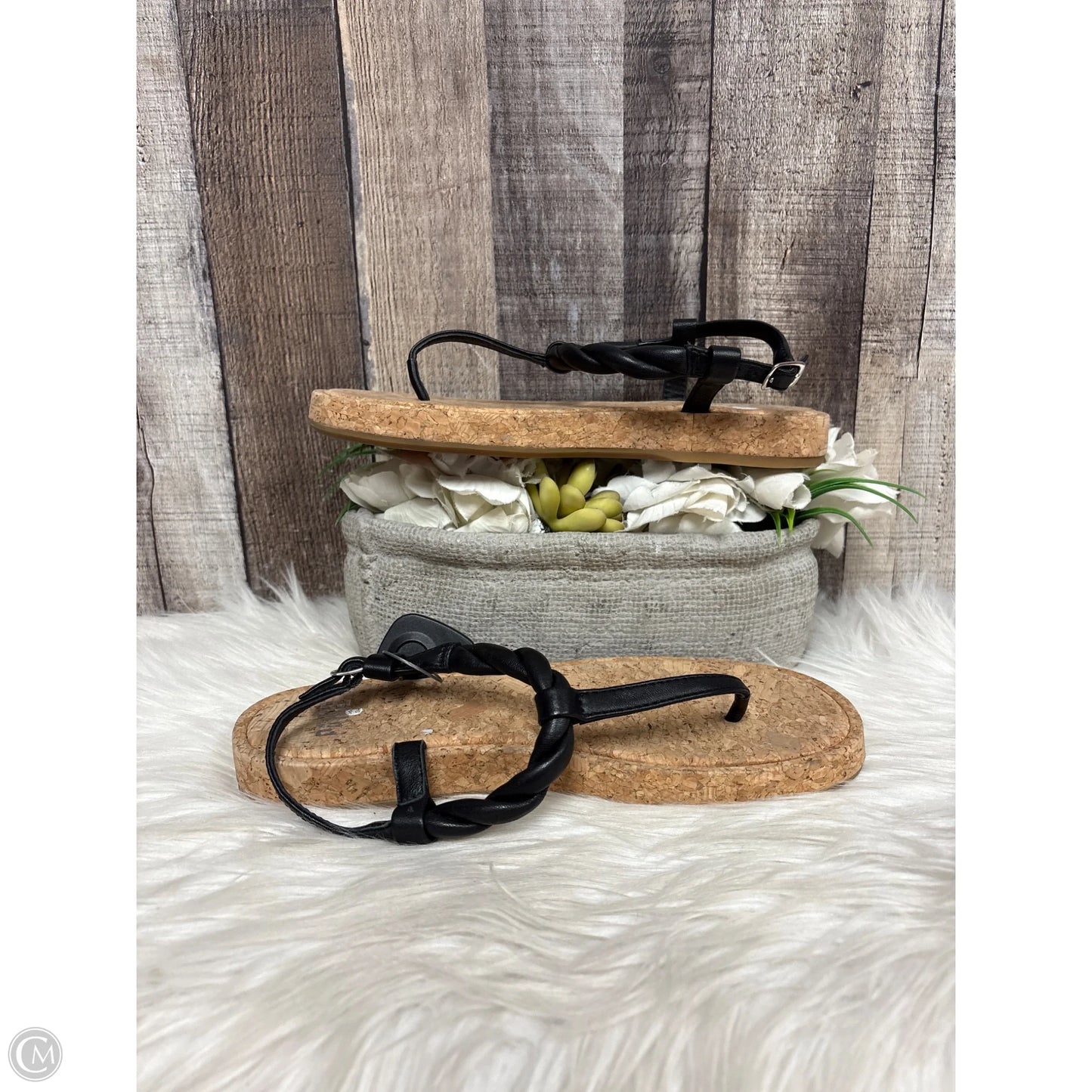 Sandals Flats By Paige In Tan, Size: 7.5