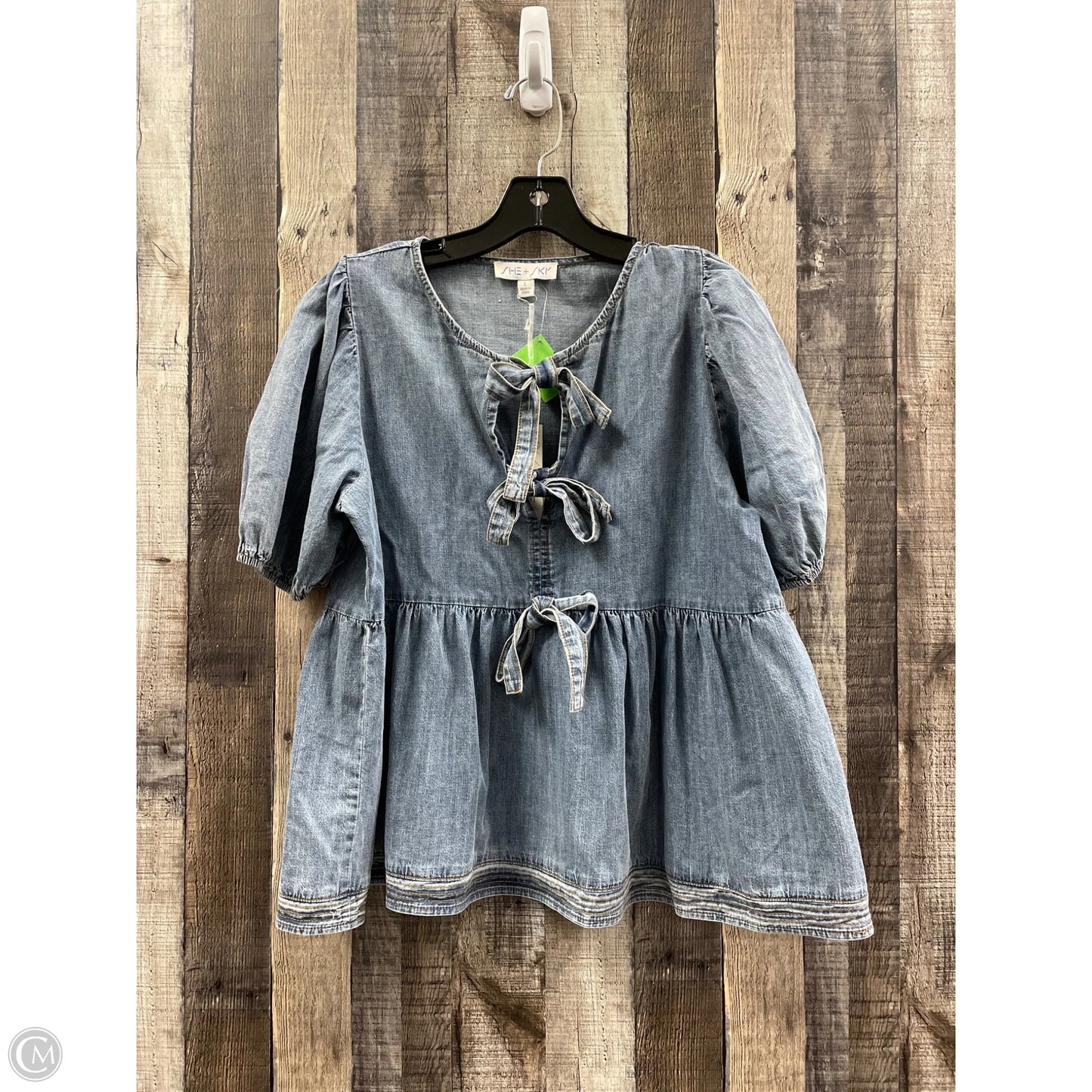 Top Short Sleeve By She + Sky In Blue, Size: L