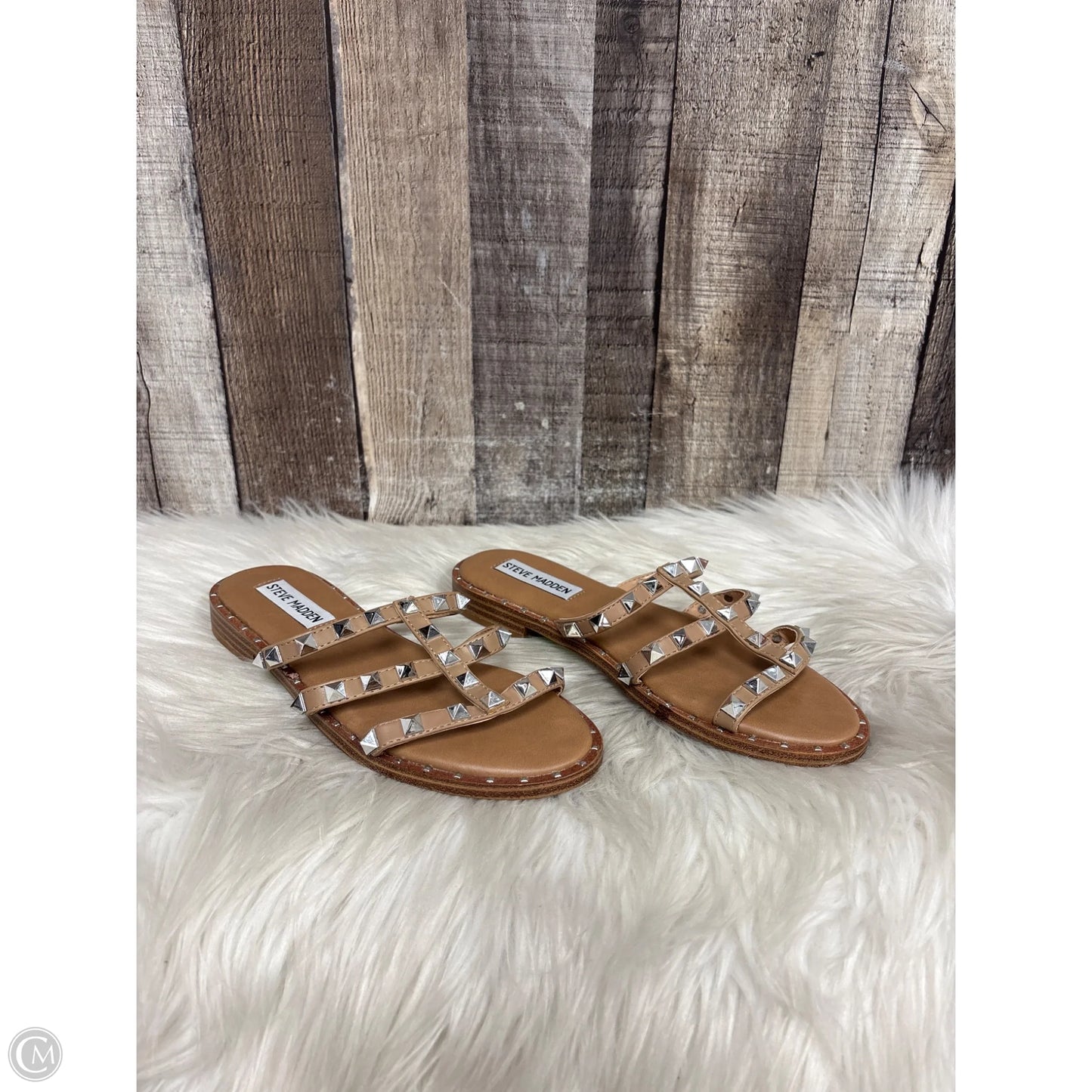 Sandals Flats By Steve Madden In Tan, Size: 5.5