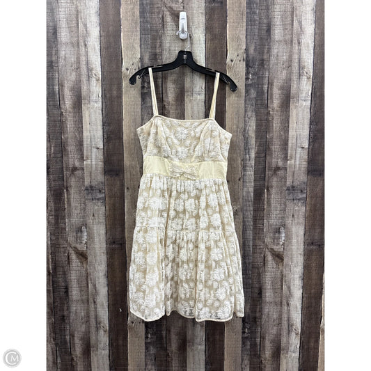 Dress Party Short By Cme In Cream, Size: 12