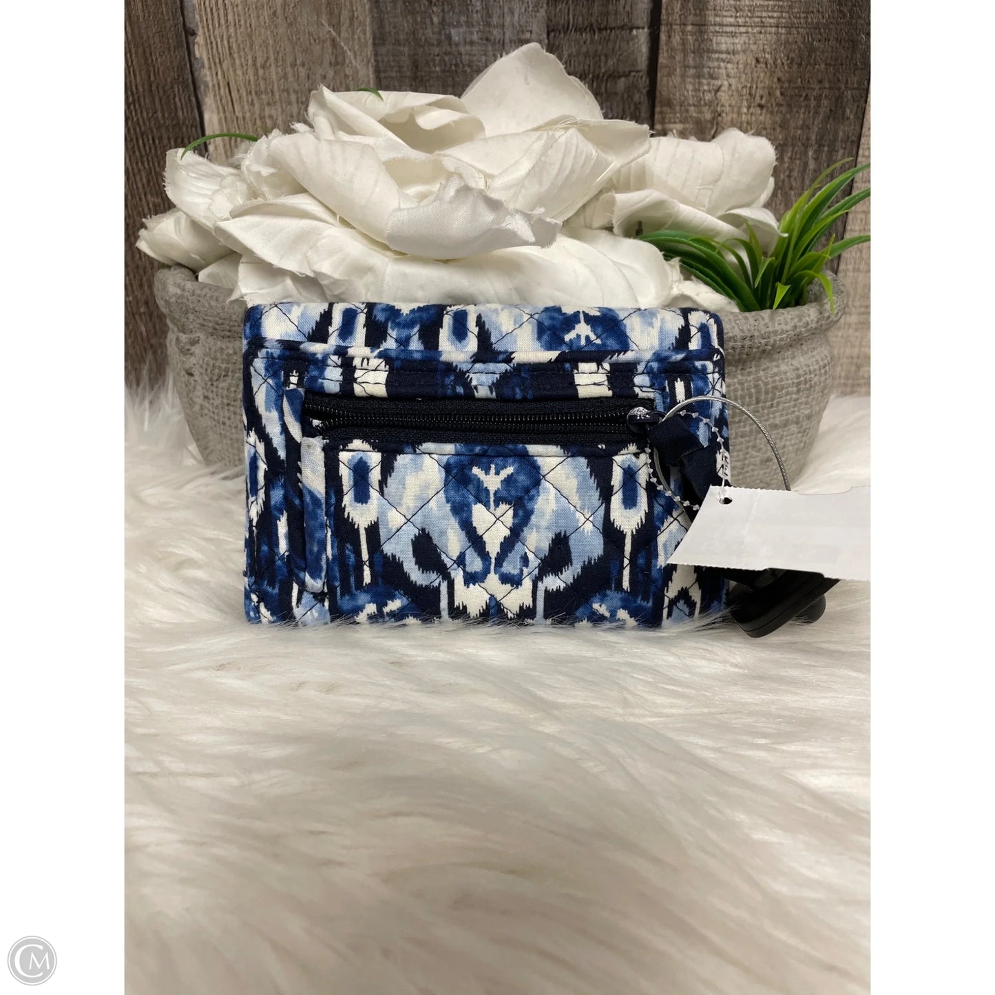 Wallet By Vera Bradley, Size: Medium