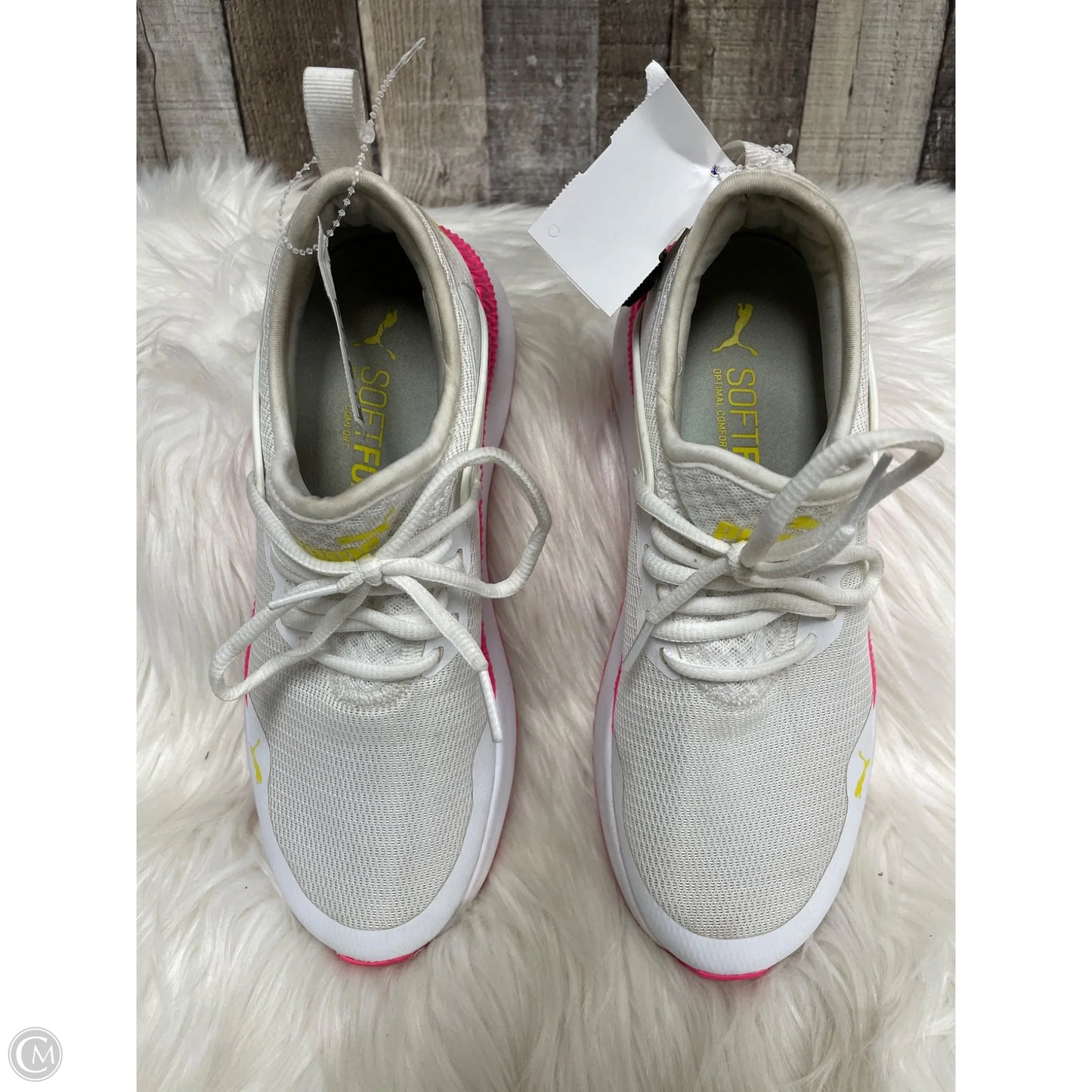 Shoes Athletic By Puma In White, Size: 7.5